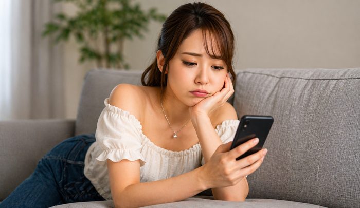LINEの返信が面倒で、既読スルーするキャバ嬢